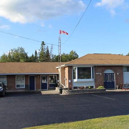 Two Rivers Motel Mattawa Zewnętrze zdjęcie